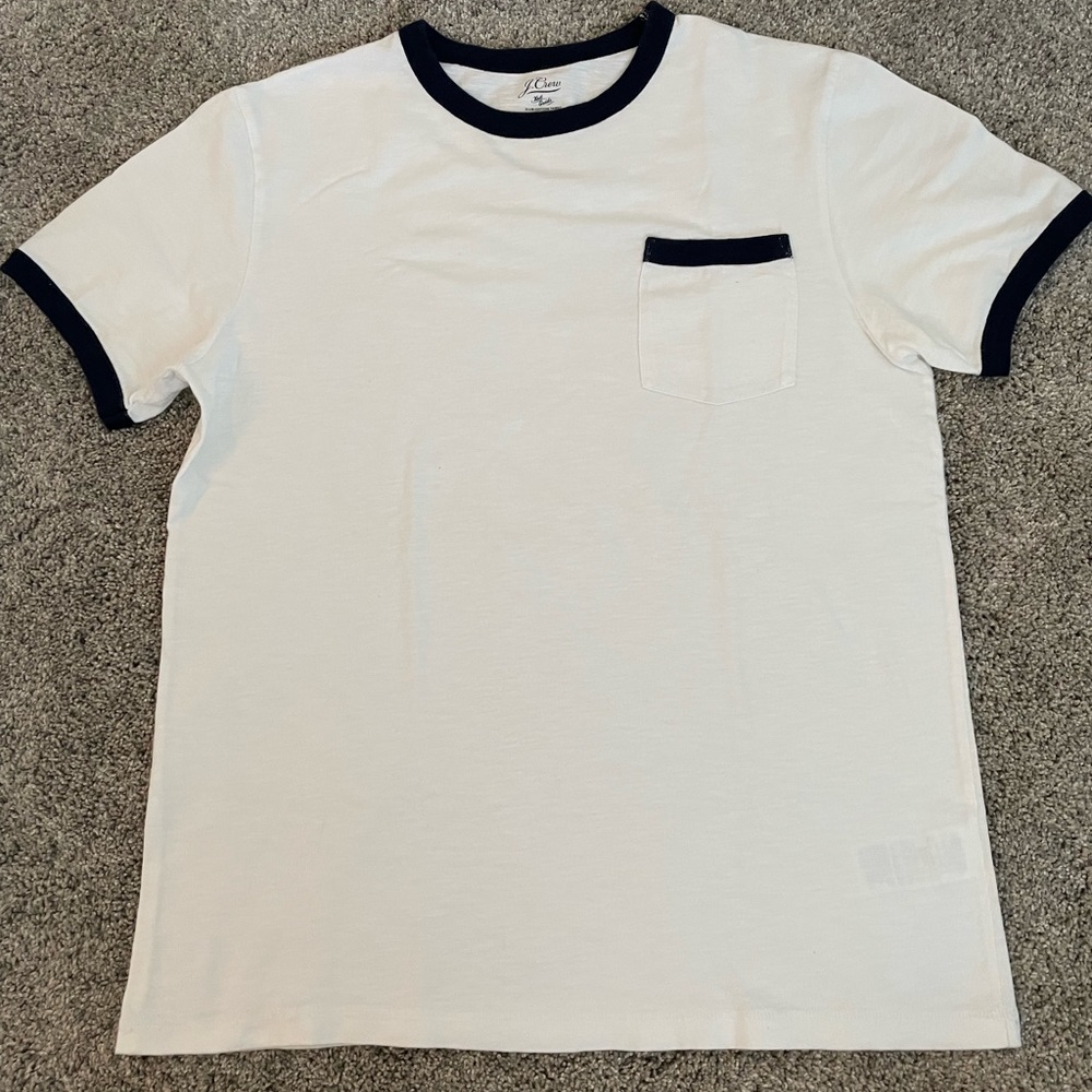 💙JCREW short sleeved pocket tshirt
